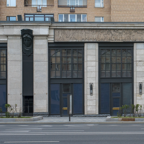 Facade en face